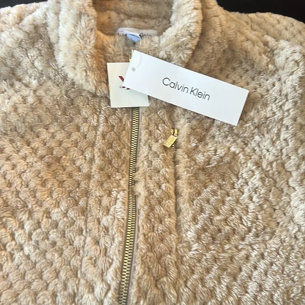 Calvin Klein Full Zip Fuzzy Vest Gold Hardware size medium - Picture 4 of 6